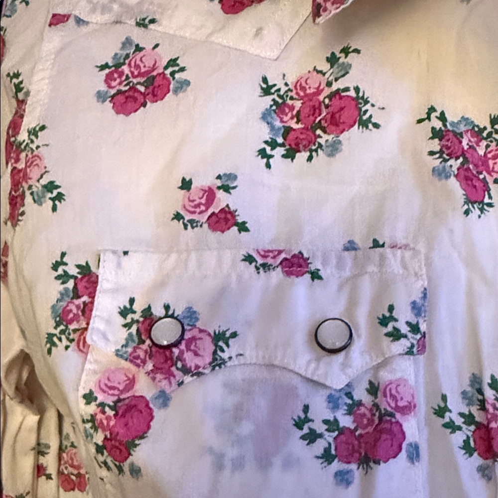Mossimo Supply Co. Cream Floral Button-Down Shirt - Picture 3 of 6
